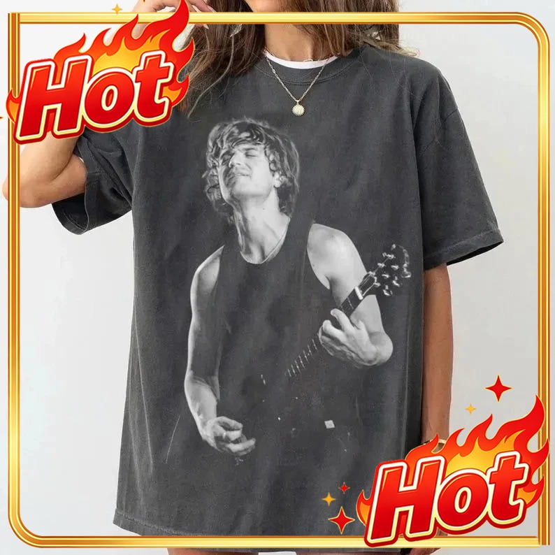 Street Fashion Poster - เสื้อยืดพิมพ์ลายโปสเตอร์ DJO Joe Keery แบบกำหนดเอง แฟชั่นสำหรับผู้ชายและผู้หญิง