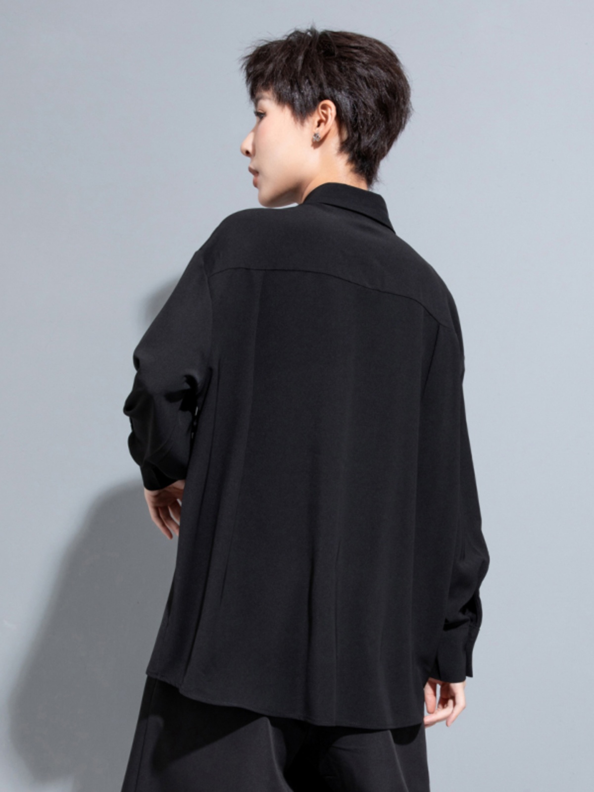 เสื้อเชิ้ตยาวดีไซน์เก๋ คอเสื้อ - Street Fashion High End บทวิจารณ์และราคา