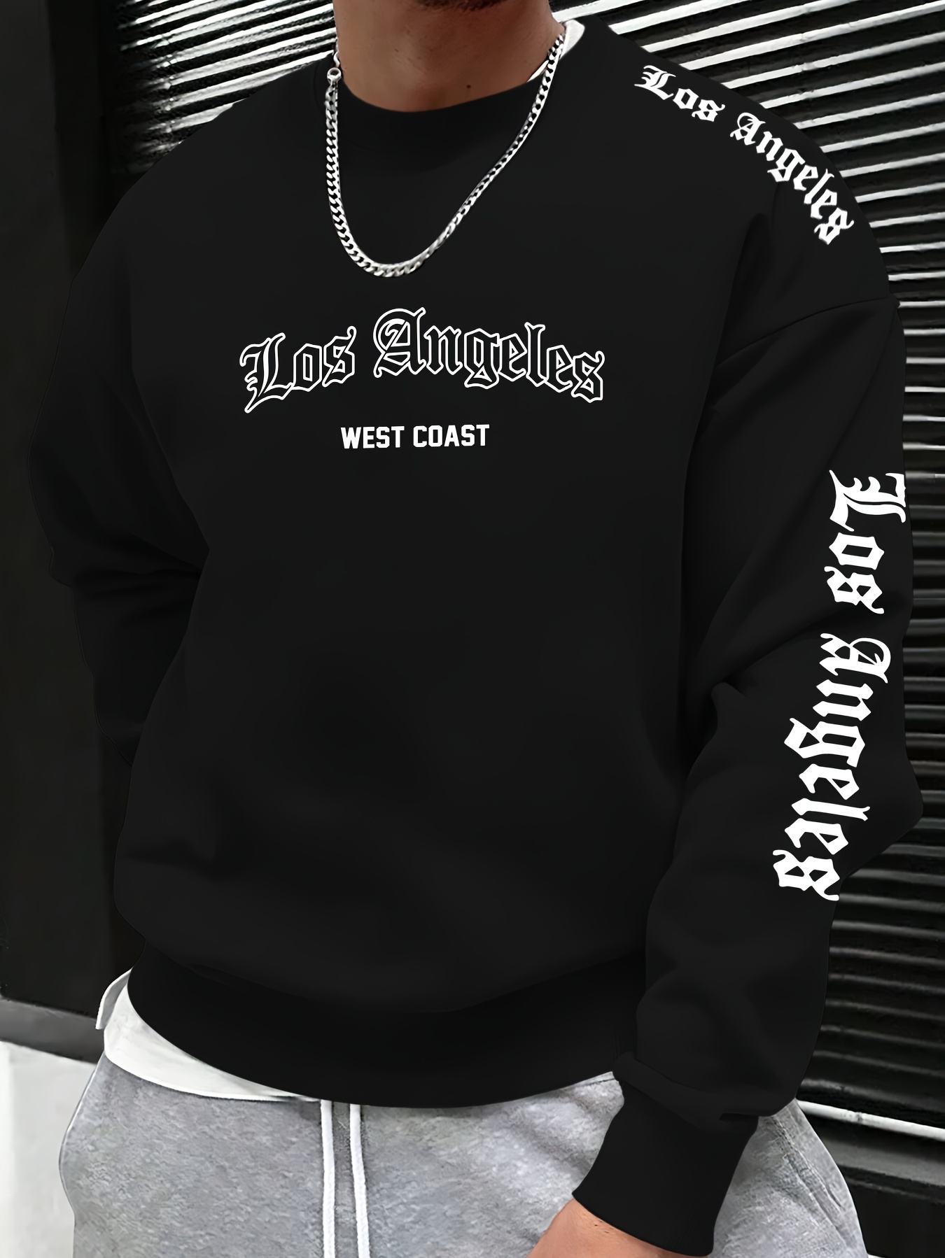 เสื้อสเวตเตอร์คอกลมพิมพ์ลายตัว - Street Fashion For Man บทวิจารณ์และราคา
