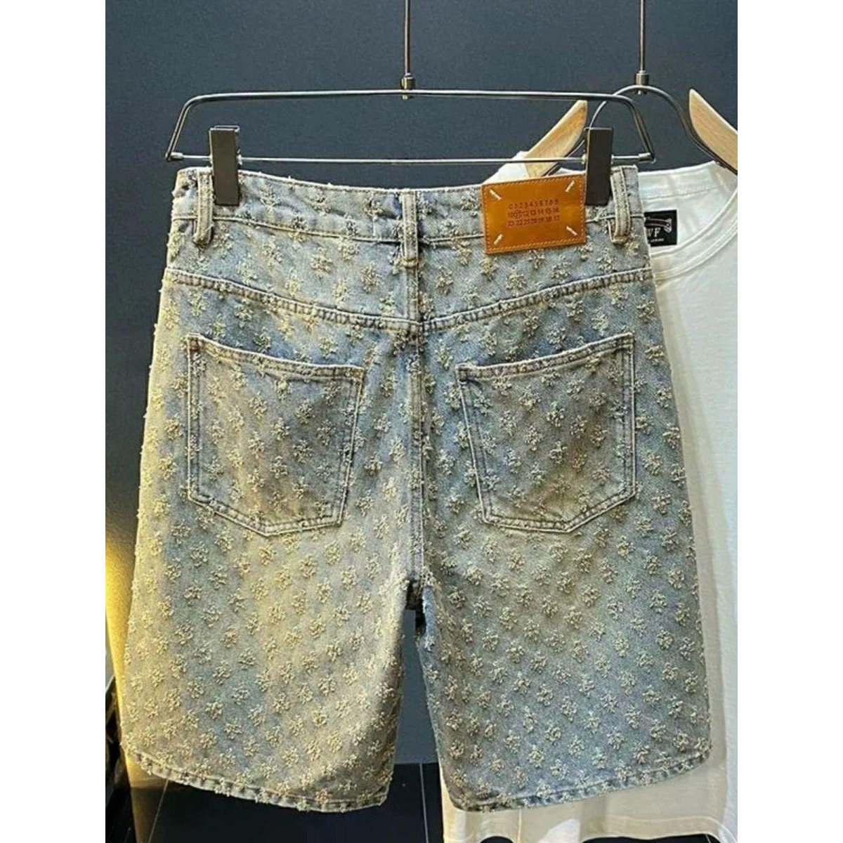 กางเกงยีนส์ขาสั้นผู้ชายสไตล์ลำ - Street Fashion Jeans Men บทวิจารณ์และราคา