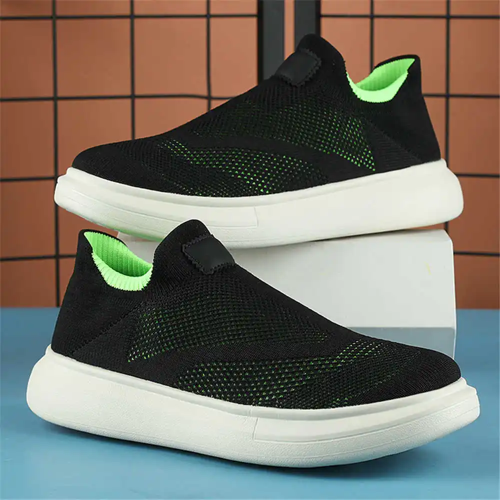 ถุงน่องแพลตฟอร์มรองเท้าสีน้ำตา - Guangzhou Street Fashion บทวิจารณ์และราคา